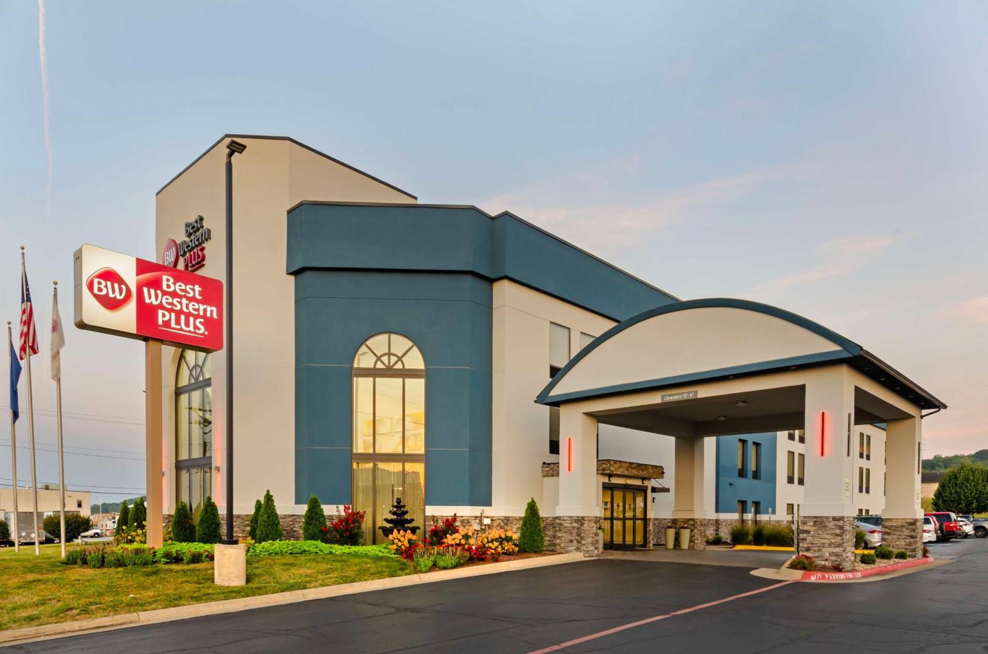 Best Western Plus Харрисонберг Экстерьер фото