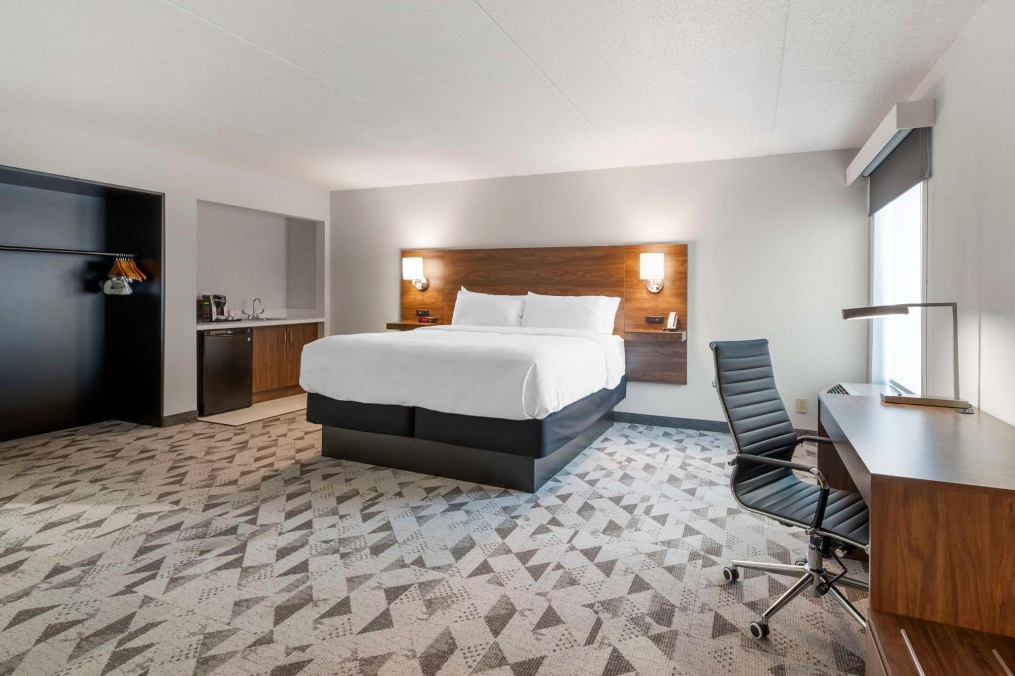Best Western Plus Харрисонберг Экстерьер фото