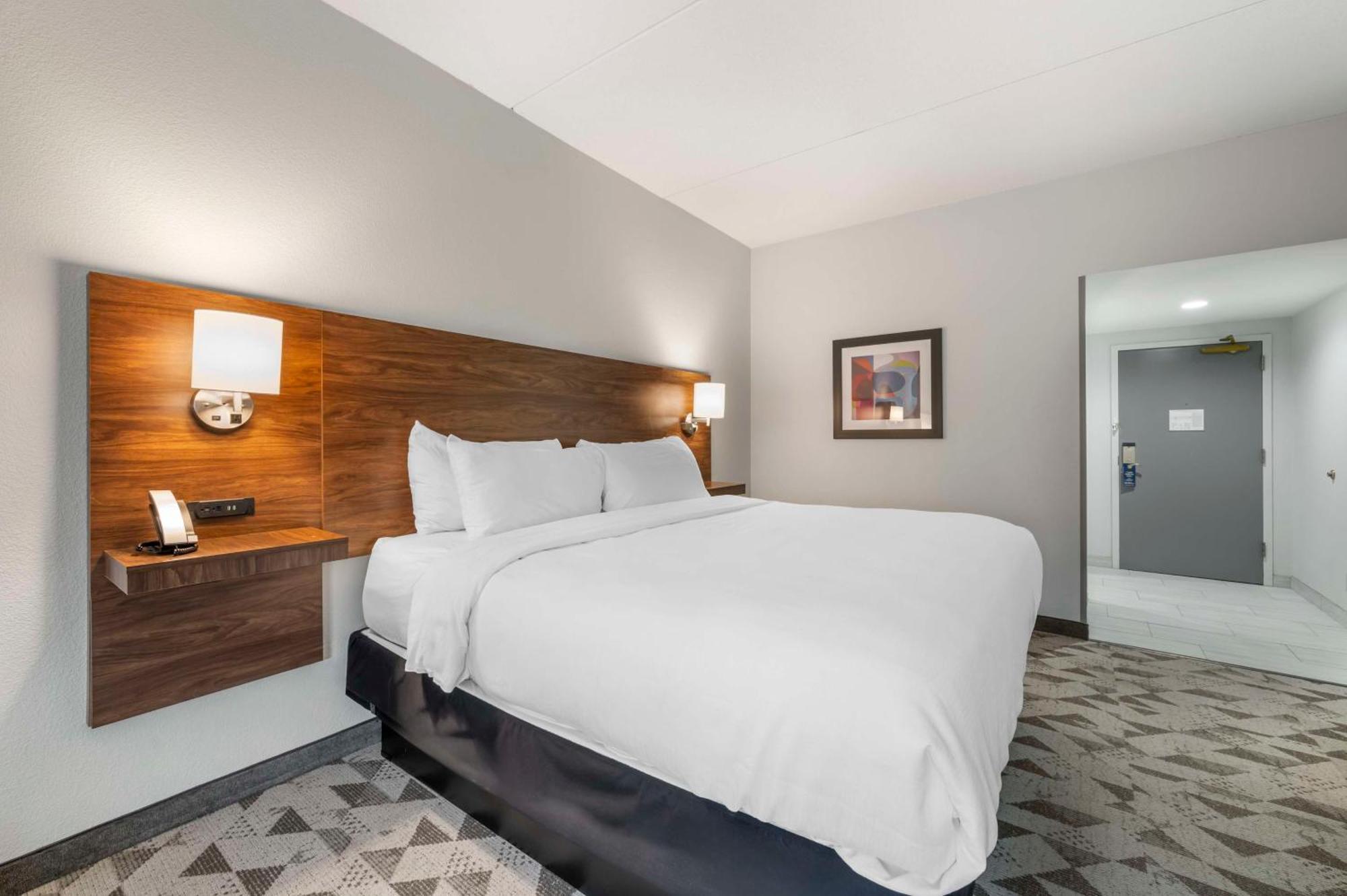 Best Western Plus Харрисонберг Экстерьер фото